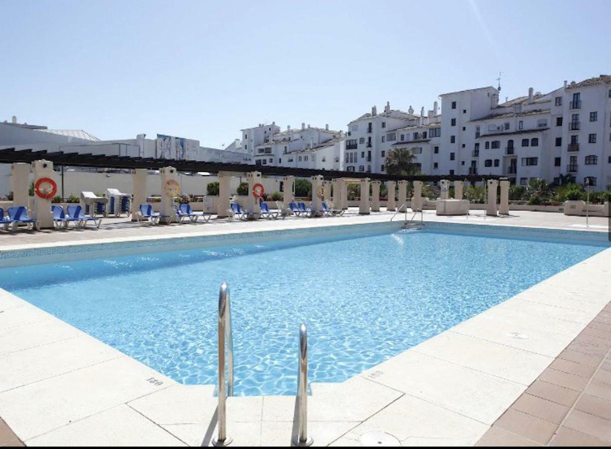 Apartment Center Puerto Banus